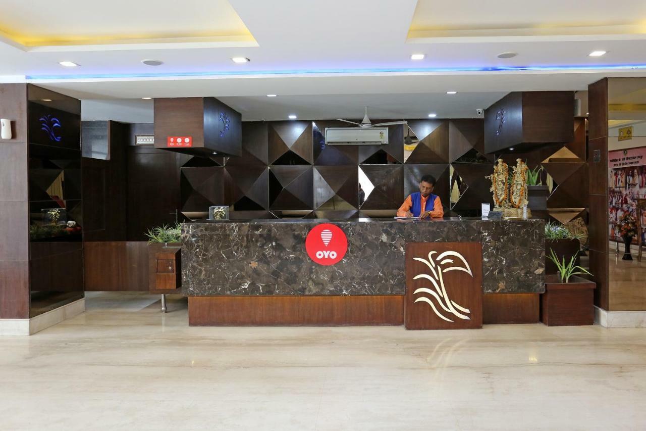 Oyo 13564 Near Prem Mandir Hotel Mathura Eksteriør billede